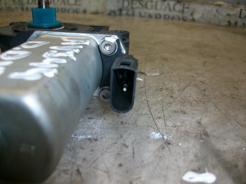 Recambio de motor elevalunas delantero derecho para ford fiesta (cbk) ghia referencia OEM IAM   