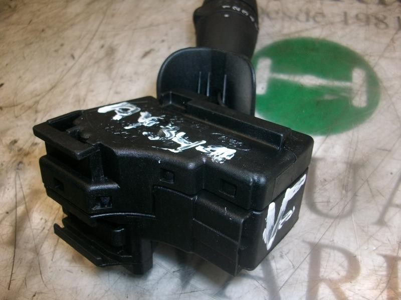 Recambio de mando limpia para ford fiesta (cbk) ghia referencia OEM IAM   