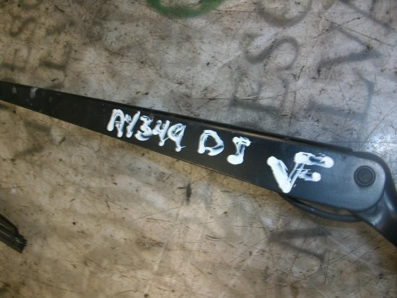 Recambio de brazo limpia delantero izquierdo para ford fiesta (cbk) ghia referencia OEM IAM   