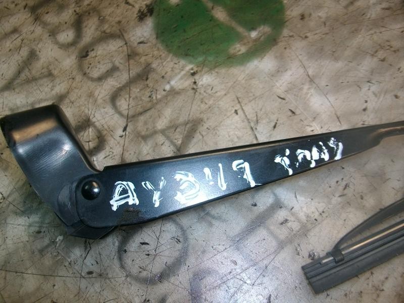 Recambio de brazo limpia trasero para ford fiesta (cbk) ghia referencia OEM IAM   