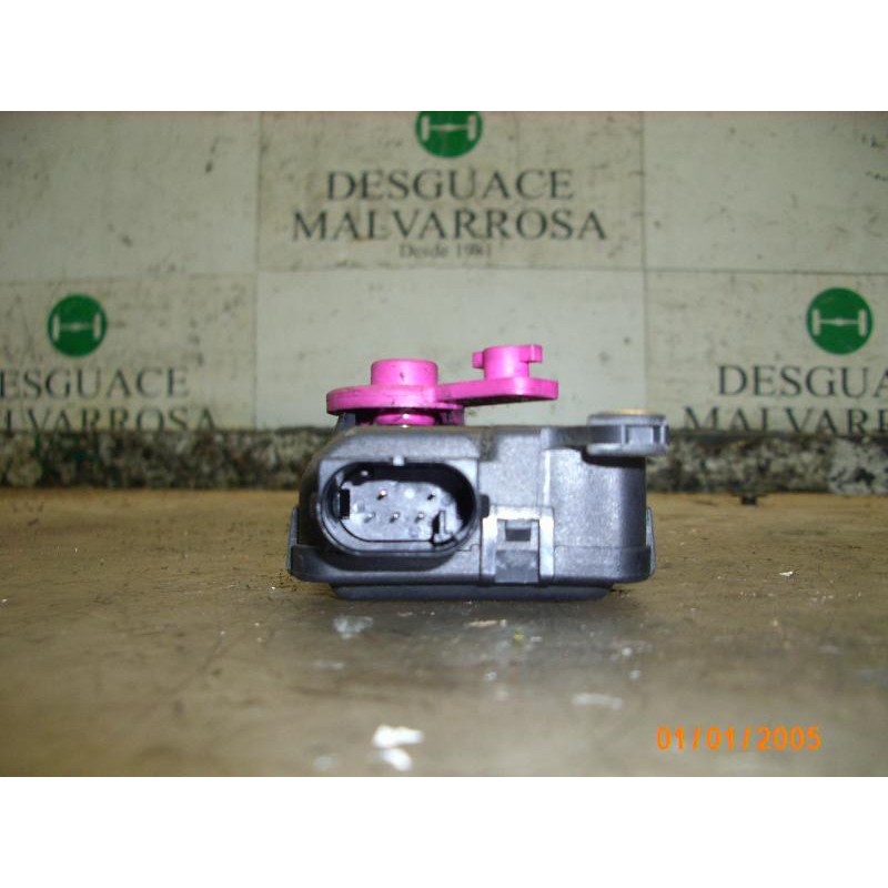 Recambio de motor apertura trampillas climatizador para volkswagen golf iv berlina (1j1) 25 aniversario referencia OEM IAM   