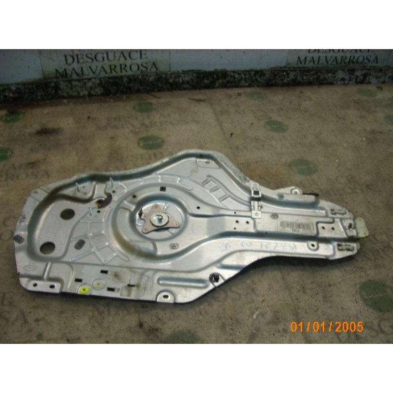 Recambio de elevalunas delantero izquierdo para hyundai elantra (xd) 2.0 crdi gls (4-ptas.) referencia OEM IAM 824012D010  