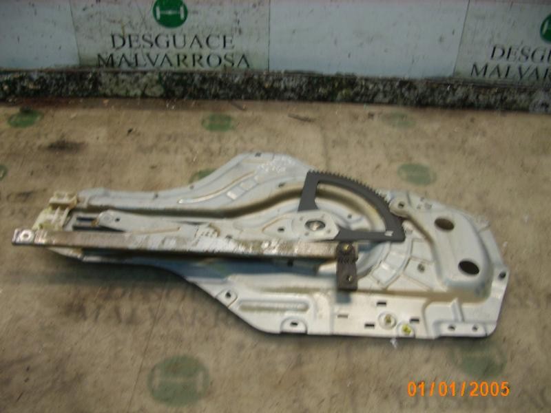 Recambio de elevalunas delantero izquierdo para hyundai elantra (xd) 2.0 crdi gls (4-ptas.) referencia OEM IAM 824012D010  