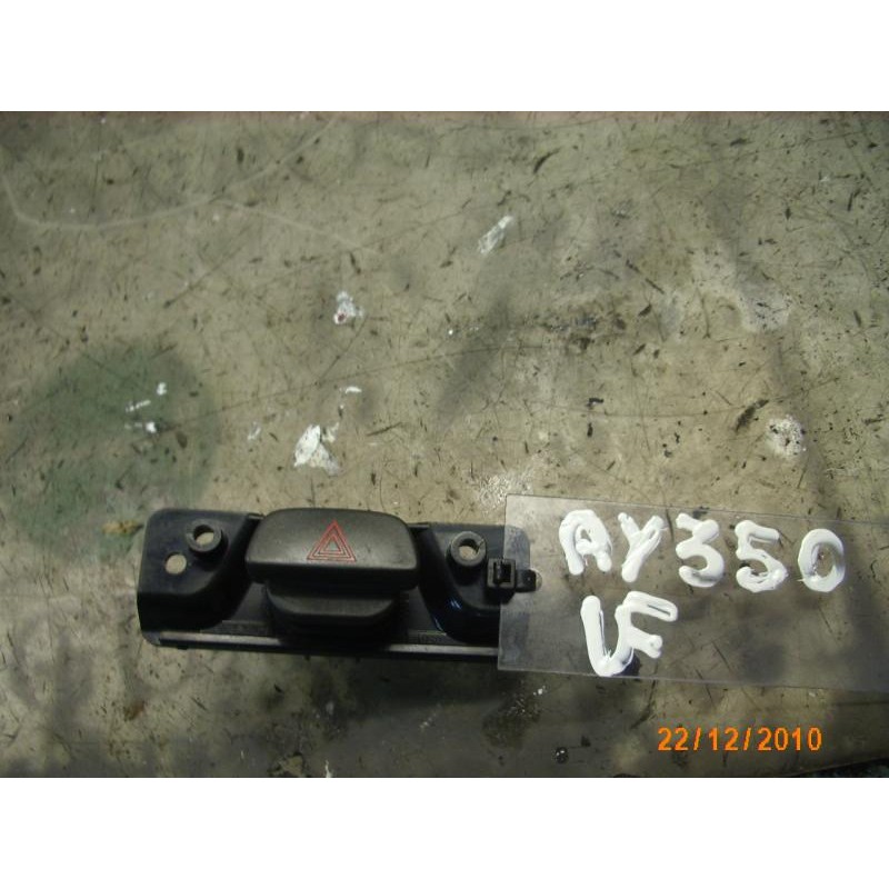 Recambio de warning para ford fiesta (cbk) ghia referencia OEM IAM   