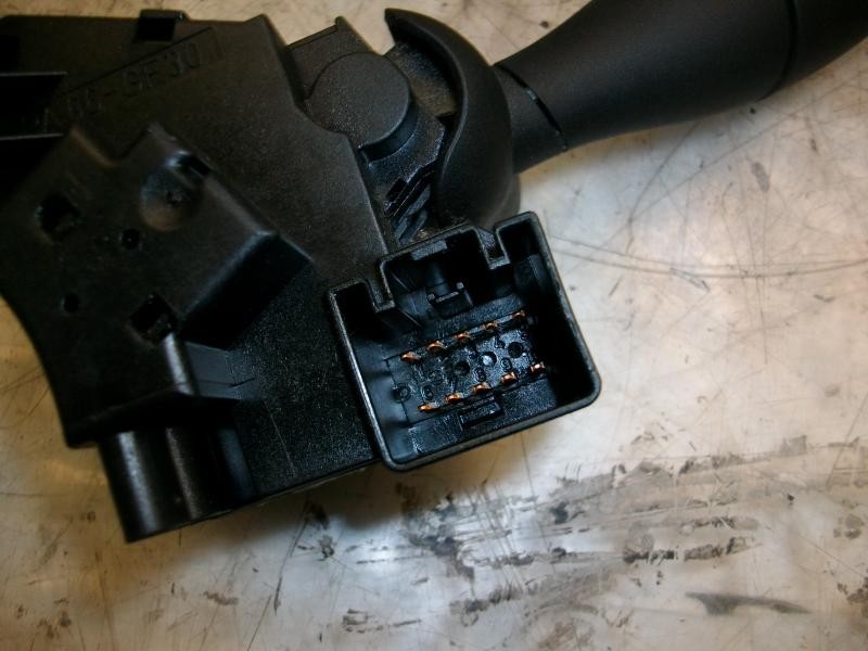 Recambio de mando intermitentes para ford fiesta (cbk) ghia referencia OEM IAM   