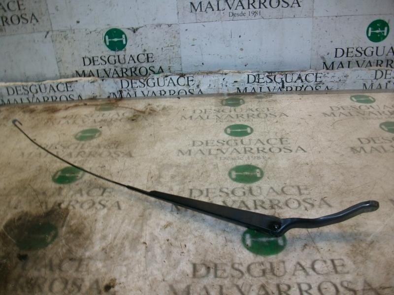 Recambio de brazo limpia delantero derecho para ford fiesta (cbk) ghia referencia OEM IAM   