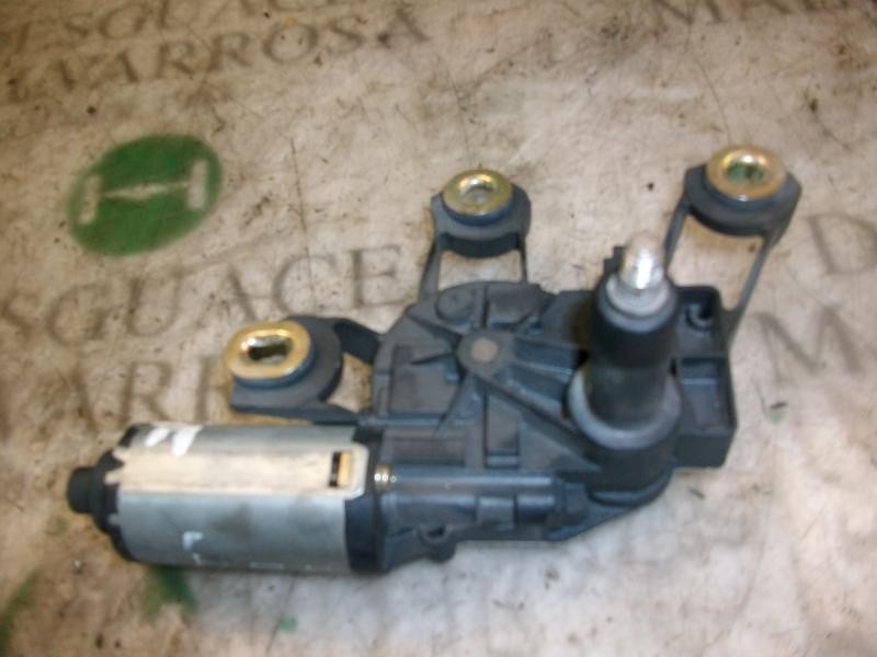 Recambio de motor limpia trasero para ford fiesta (cbk) ghia referencia OEM IAM   