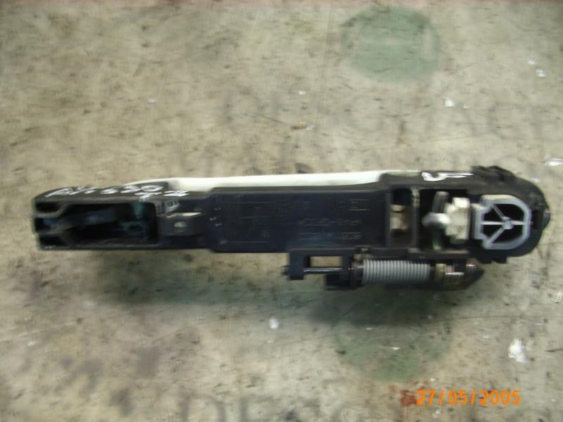 Recambio de maneta exterior trasera izquierda para nissan primera berlina (p12) acenta referencia OEM IAM   