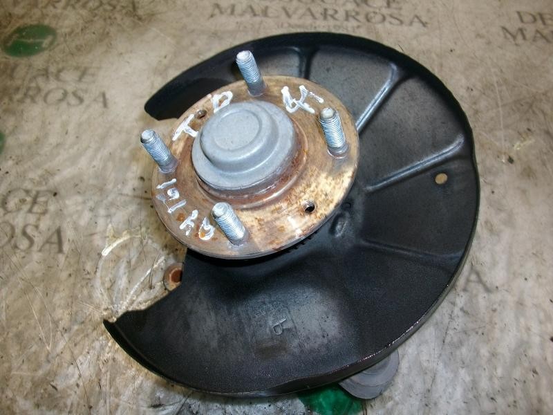 Recambio de mangueta trasera derecha para kia carens 2.0 crdi ex monovolumen referencia OEM IAM   