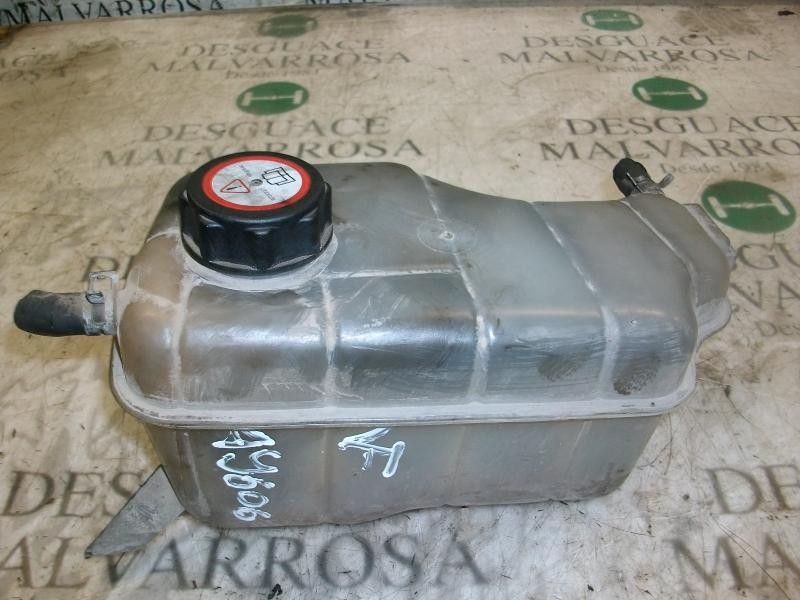 Recambio de deposito expansion para ford fiesta berlina 1.8 diesel cat referencia OEM IAM   