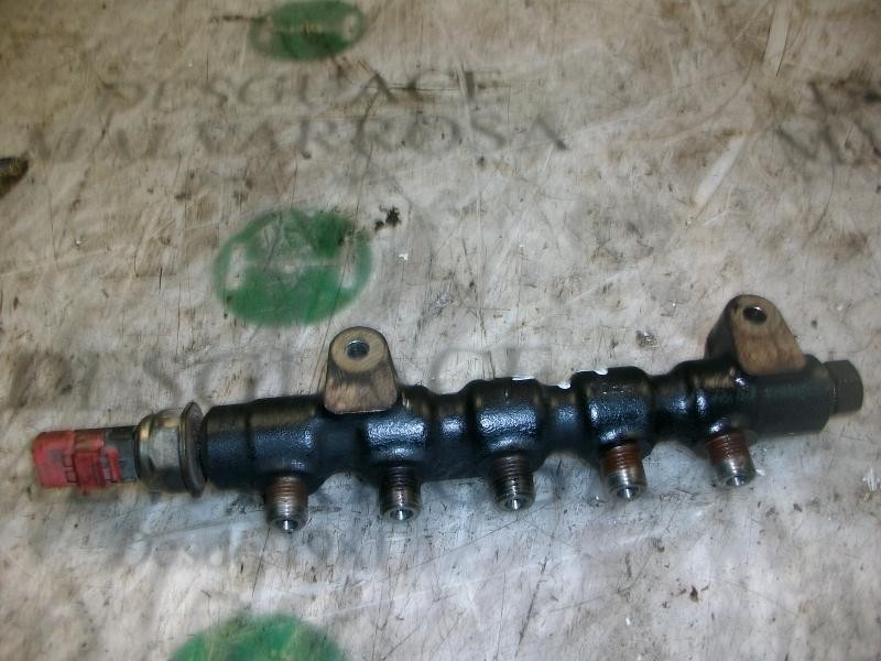 Recambio de rampa inyectora para ford fiesta (cbk) ghia referencia OEM IAM   