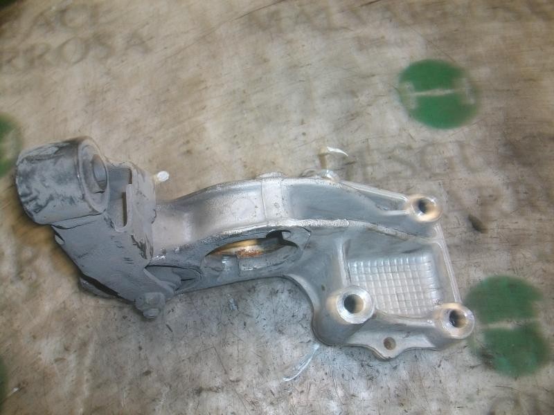 Recambio de soporte motor delantero para citroën xsara berlina 1.6 referencia OEM IAM   