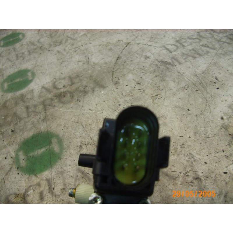 Recambio de motor elevalunas trasero derecho para audi a4 berlina (b5) 1.8 referencia OEM IAM 8D0959802E 8D0959802A 