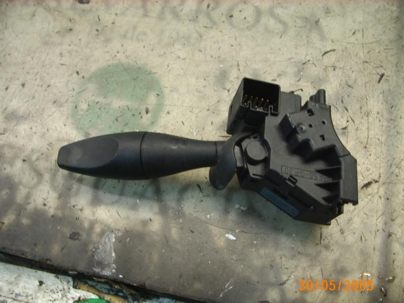 Recambio de mando intermitentes para ford fiesta (cbk) ghia referencia OEM IAM   