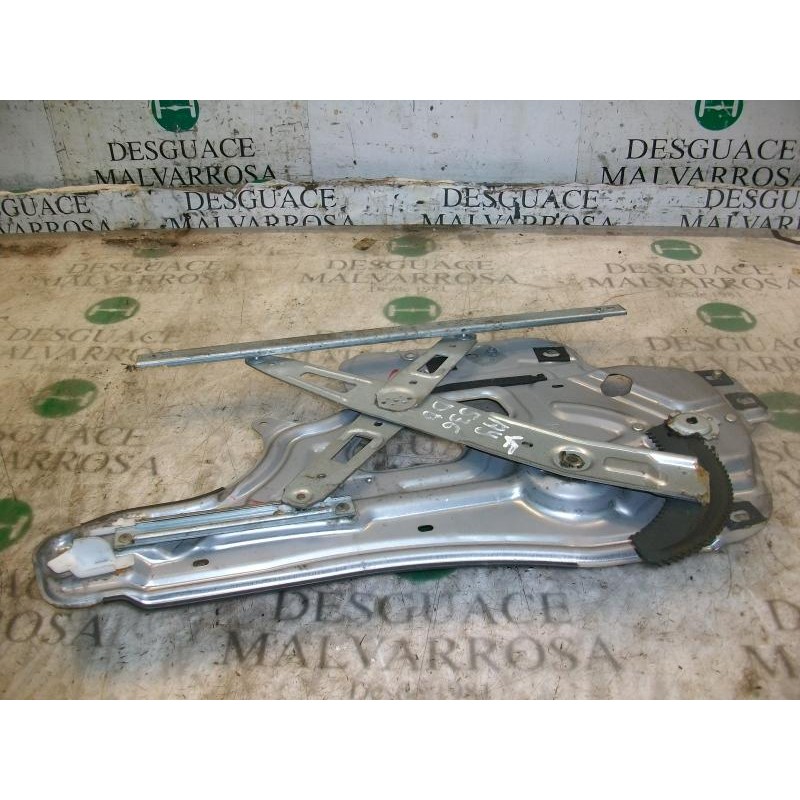 Recambio de elevalunas delantero derecho para hyundai santa fe (sm) 2.0 gls crdi 4x4 referencia OEM IAM 8240626000  