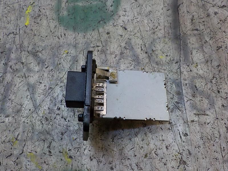 Recambio de resistencia calefaccion para hyundai i20 1.2 cat referencia OEM IAM 9711705000  
