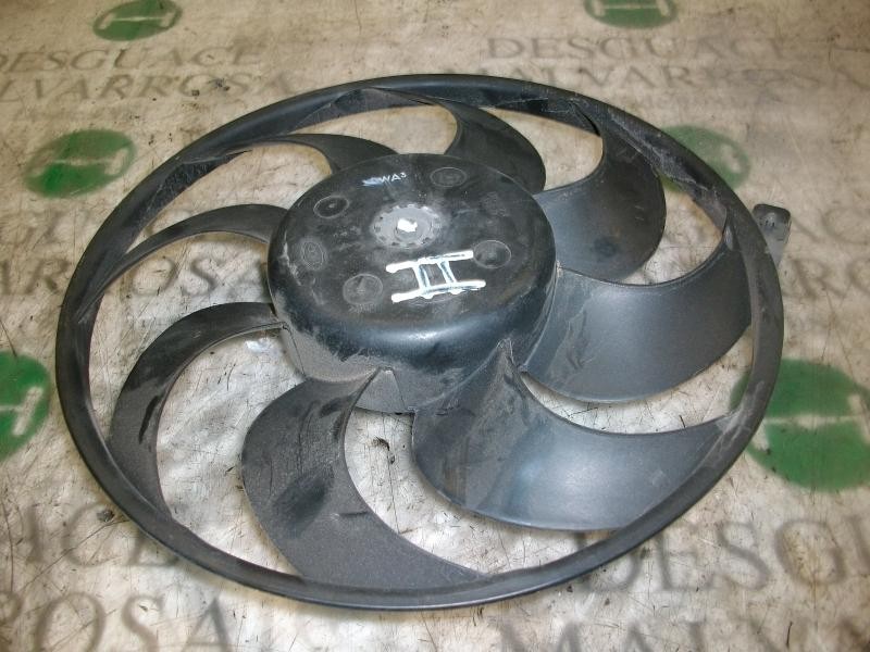 Recambio de electroventilador para hyundai santa fe (sm) 2.0 gls crdi 4x4 referencia OEM IAM 2523138000  