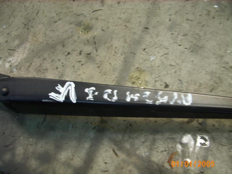 Recambio de brazo limpia delantero izquierdo para citroën c5 berlina collection referencia OEM IAM   