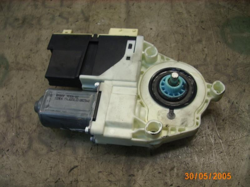 Recambio de motor elevalunas delantero derecho para citroën c5 berlina collection referencia OEM IAM   