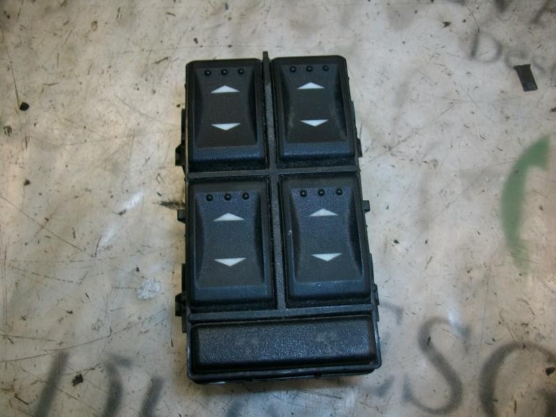 Recambio de mando elevalunas delantero izquierdo para ford mondeo berlina (ge) ambiente referencia OEM IAM   