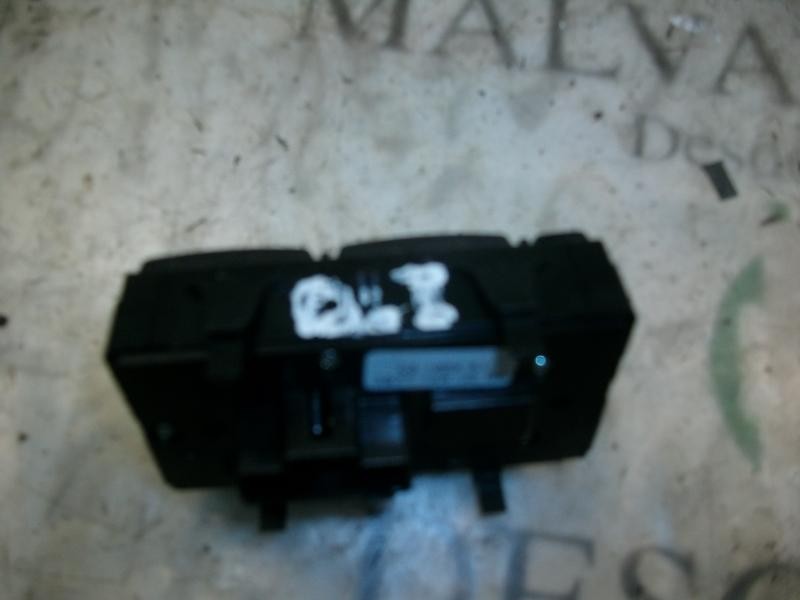 Recambio de mando elevalunas delantero izquierdo para ford mondeo berlina (ge) ambiente referencia OEM IAM   