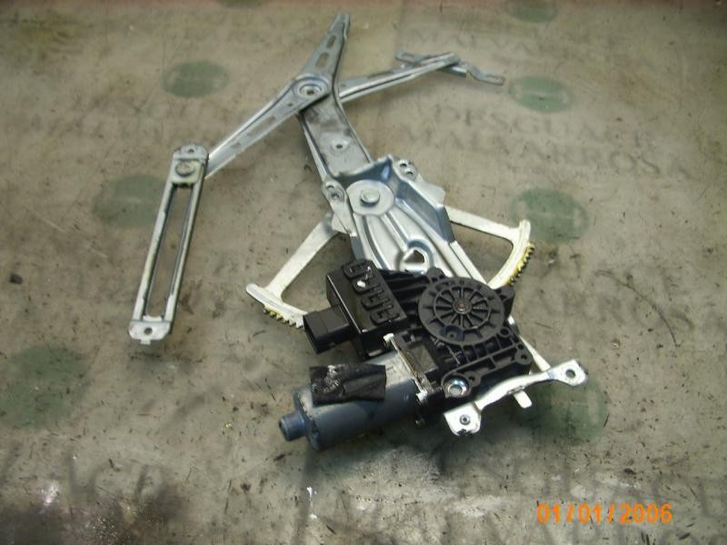 Recambio de elevalunas delantero izquierdo para opel zafira a elegance referencia OEM IAM   