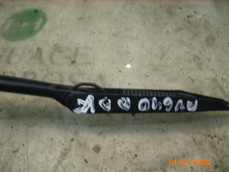 Recambio de brazo limpia delantero derecho para opel combo (corsa c) familiar referencia OEM IAM   