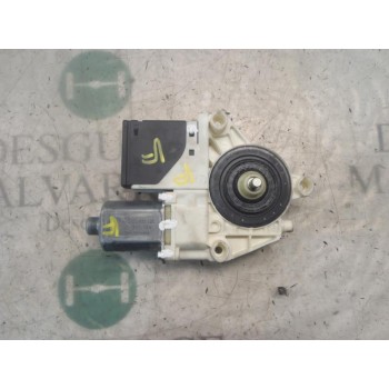 MOTOR ELEVALUNAS TRASERO DERECHO 