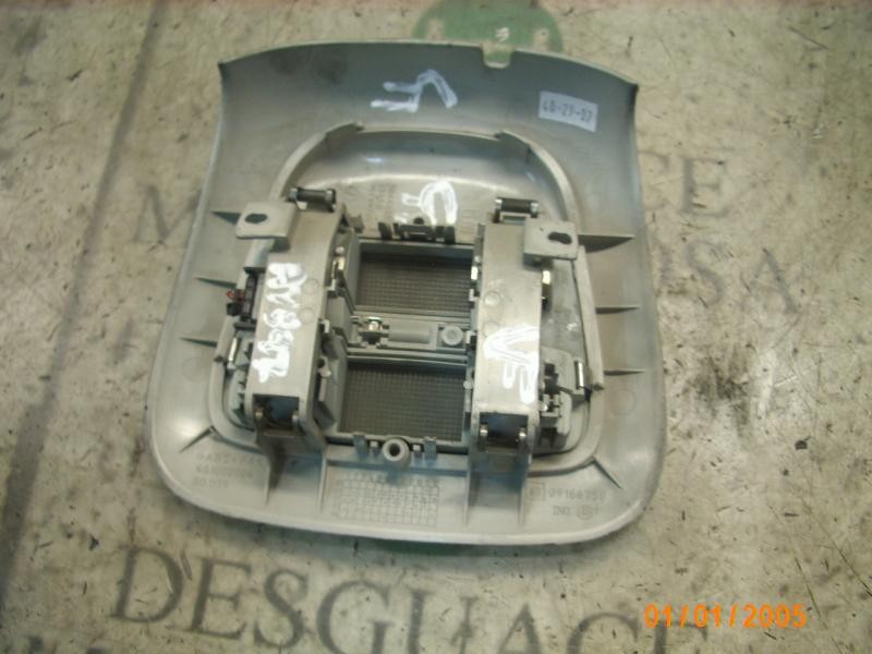 Recambio de piloto interior para opel combo (corsa c) familiar referencia OEM IAM   