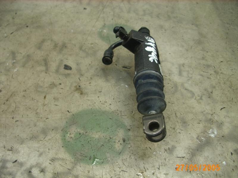 Recambio de bombin embrague para kia carens 2.0 crdi ex monovolumen referencia OEM IAM 4171039001  