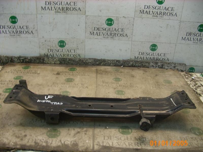 Recambio de puente trasero para kia carens 2.0 crdi ex monovolumen referencia OEM IAM 0K2KB39800E  