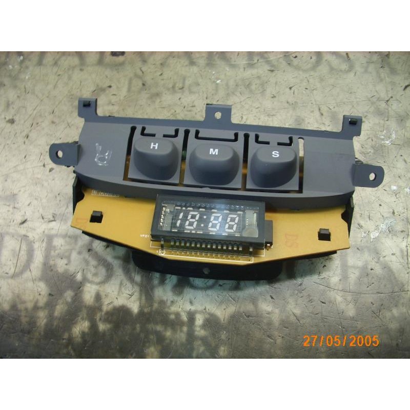 Recambio de mando multifuncion para kia carens 2.0 crdi ex monovolumen referencia OEM IAM 0K53E5571044 0K53E55710 