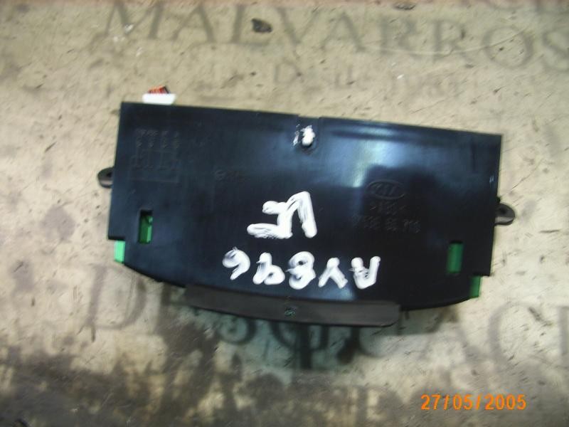 Recambio de mando multifuncion para kia carens 2.0 crdi ex monovolumen referencia OEM IAM 0K53E5571044 0K53E55710 