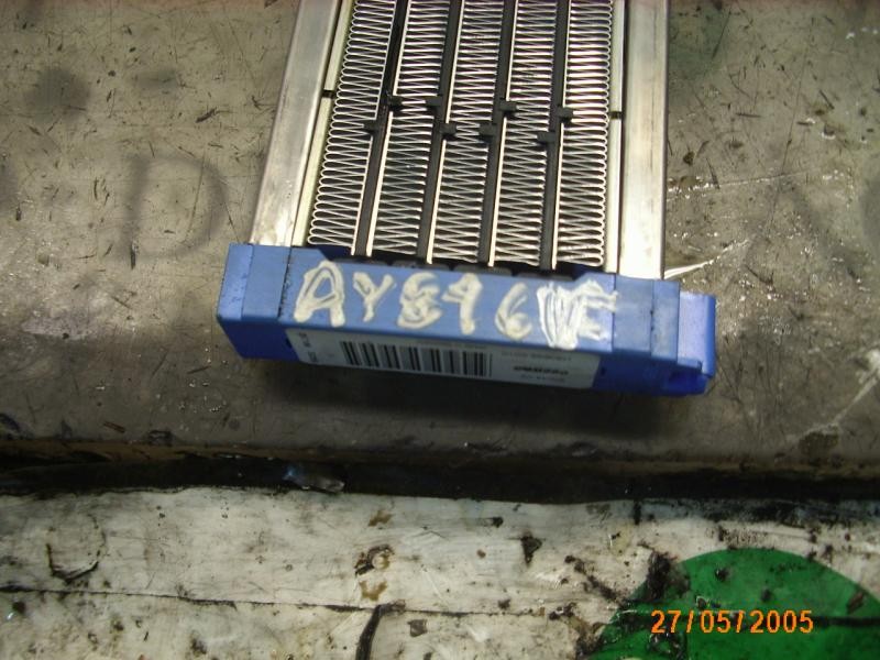 Recambio de resistencia calefaccion para kia carens 2.0 crdi ex monovolumen referencia OEM IAM 0K2FA61A12  