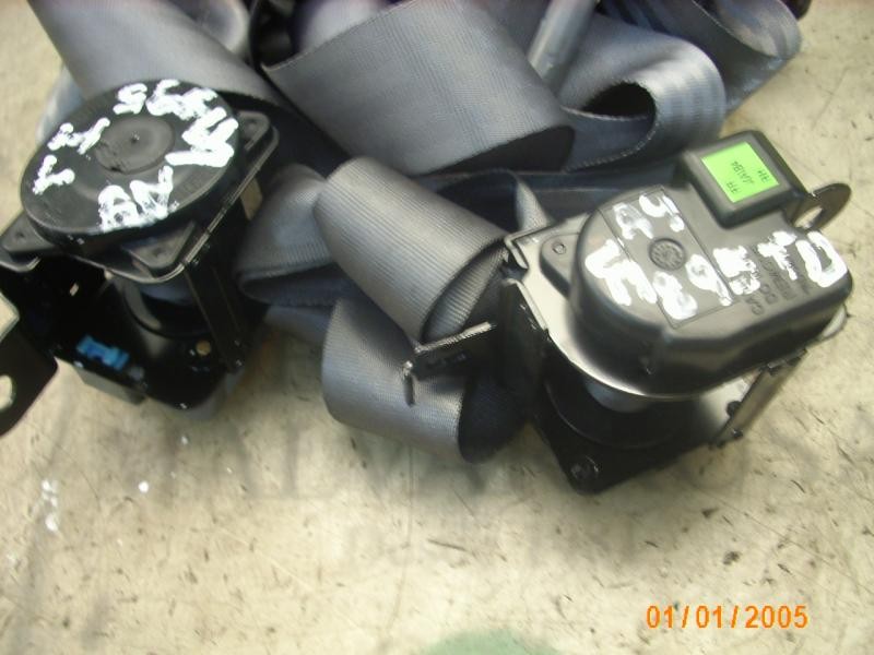 Recambio de cinturon seguridad trasero para kia carens 2.0 crdi ex monovolumen referencia OEM IAM 0K2FA5773044  