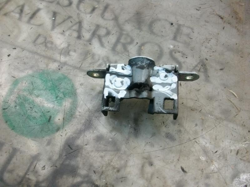 Recambio de cerradura capot para mercedes-benz clase c (w202) berlina 1.8 16v cat referencia OEM IAM   