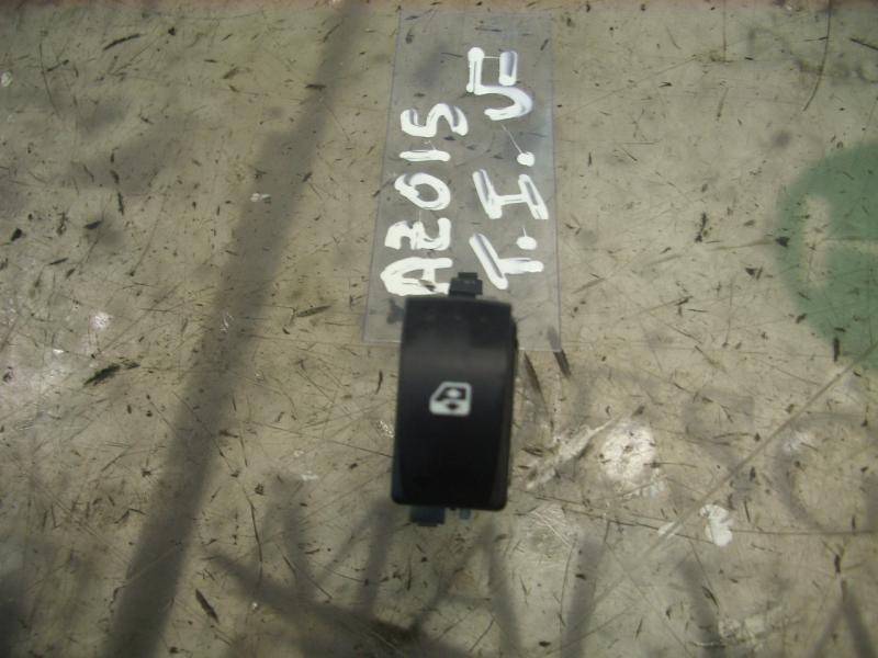 Recambio de mando elevalunas trasero izquierdo para renault megane ii berlina 5p confort dynamique referencia OEM IAM   