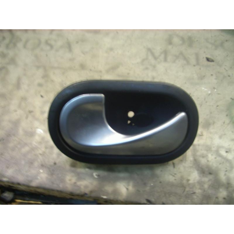 Recambio de maneta interior trasera izquierda para renault megane ii berlina 5p confort dynamique referencia OEM IAM   