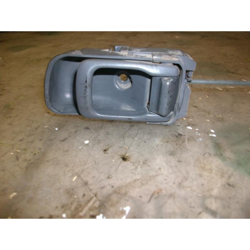 Recambio de maneta interior delantera derecha para nissan pick-up (d22) cabina simple profesional 4x4 referencia OEM IAM   