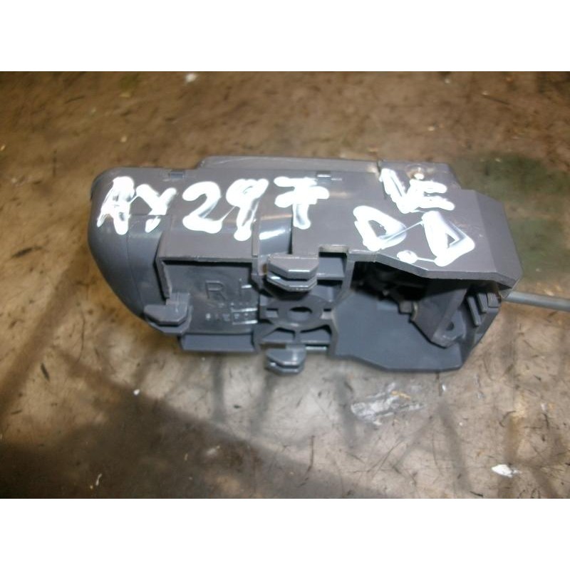 Recambio de maneta interior delantera derecha para nissan pick-up (d22) cabina simple profesional 4x4 referencia OEM IAM   