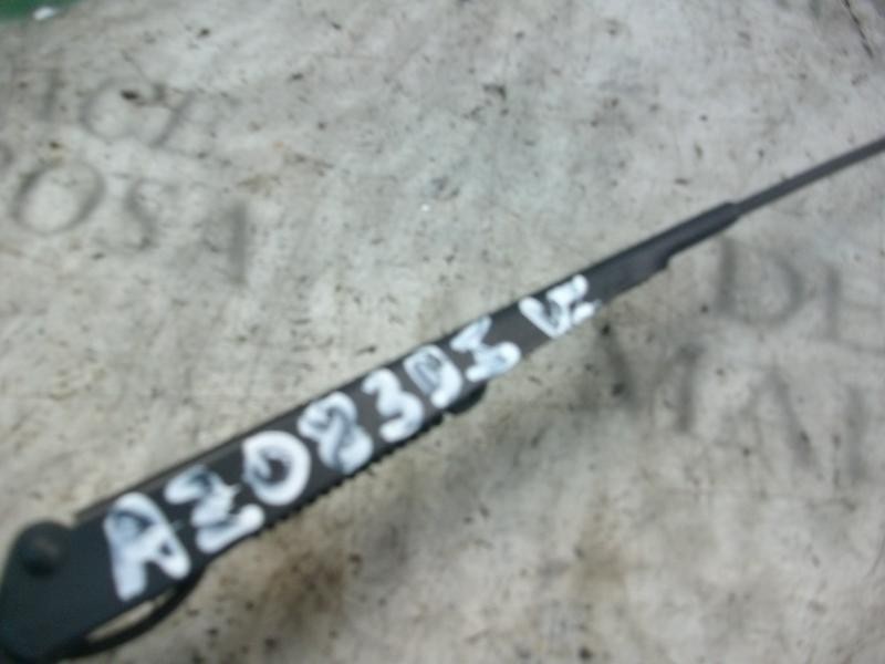 Recambio de brazo limpia delantero izquierdo para volkswagen passat berlina (3b2) 1.9 tdi referencia OEM IAM   