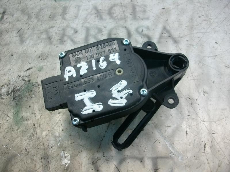 Recambio de motor apertura trampillas climatizador para seat leon (1m1) stella referencia OEM IAM   