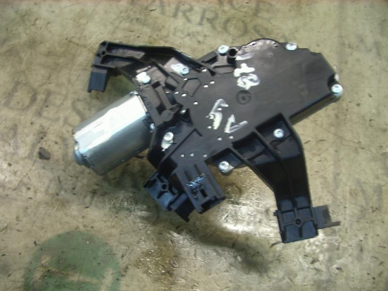 Recambio de motor limpia trasero para peugeot 207 confort referencia OEM IAM   