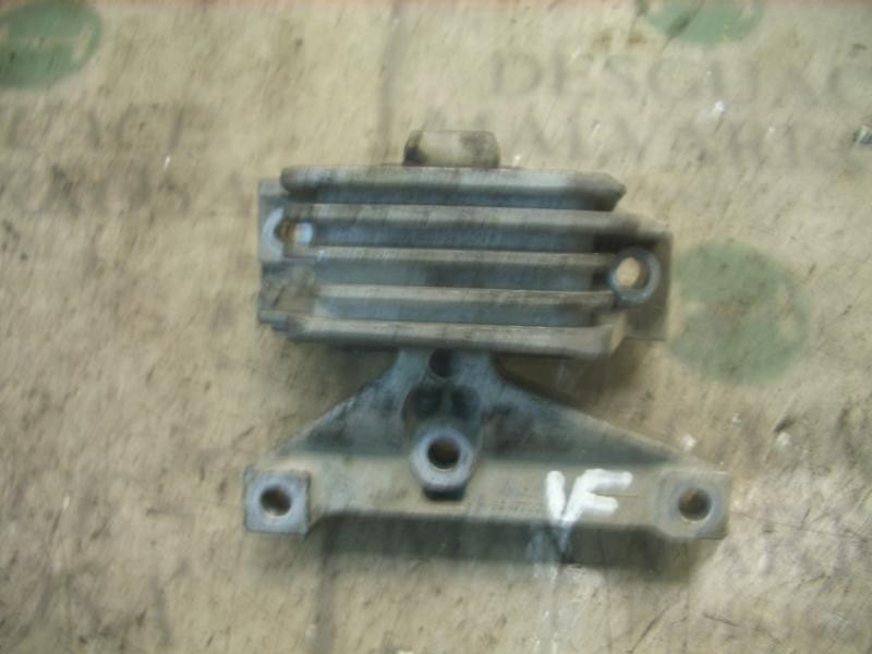 Recambio de soporte motor derecho para peugeot 207 confort referencia OEM IAM   