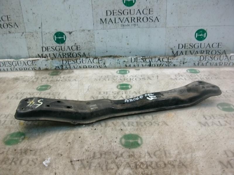 Recambio de travesaño inferior para hyundai matrix (fc) 1.5 crdi gls referencia OEM IAM   