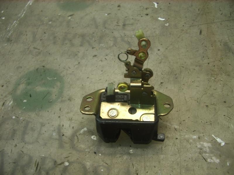 Recambio de cerradura maletero / porton para chevrolet kalos 1.4 se referencia OEM IAM   