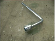 Recambio de llave rueda para chevrolet kalos 1.4 se referencia OEM IAM    2