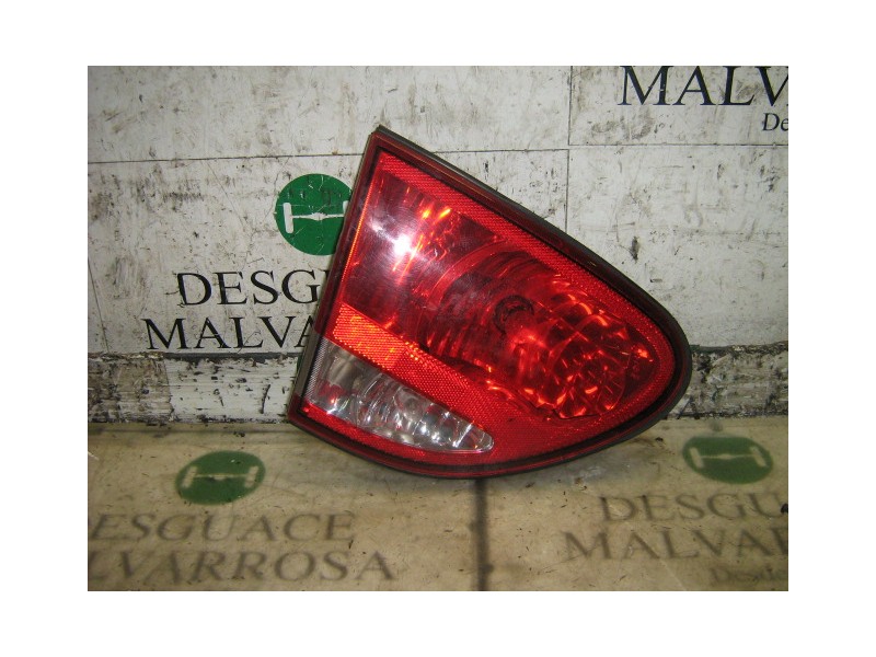 Recambio de piloto trasero izquierdo interior para gmc chevrolet alero 2.4 ltr piel referencia OEM IAM   