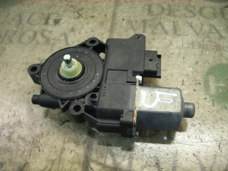 Recambio de motor elevalunas trasero derecho para citroën c4 berlina lx referencia OEM IAM   