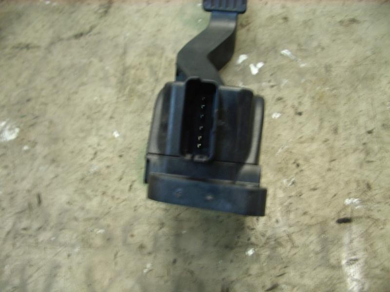 Recambio de potenciometro pedal para citroën c4 berlina lx referencia OEM IAM   